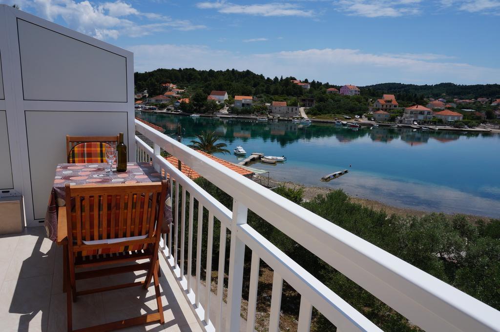 Apartments Ivona Lumbarda Bilik gambar