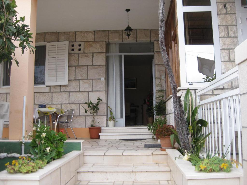 Apartments Ivona Lumbarda Bilik gambar